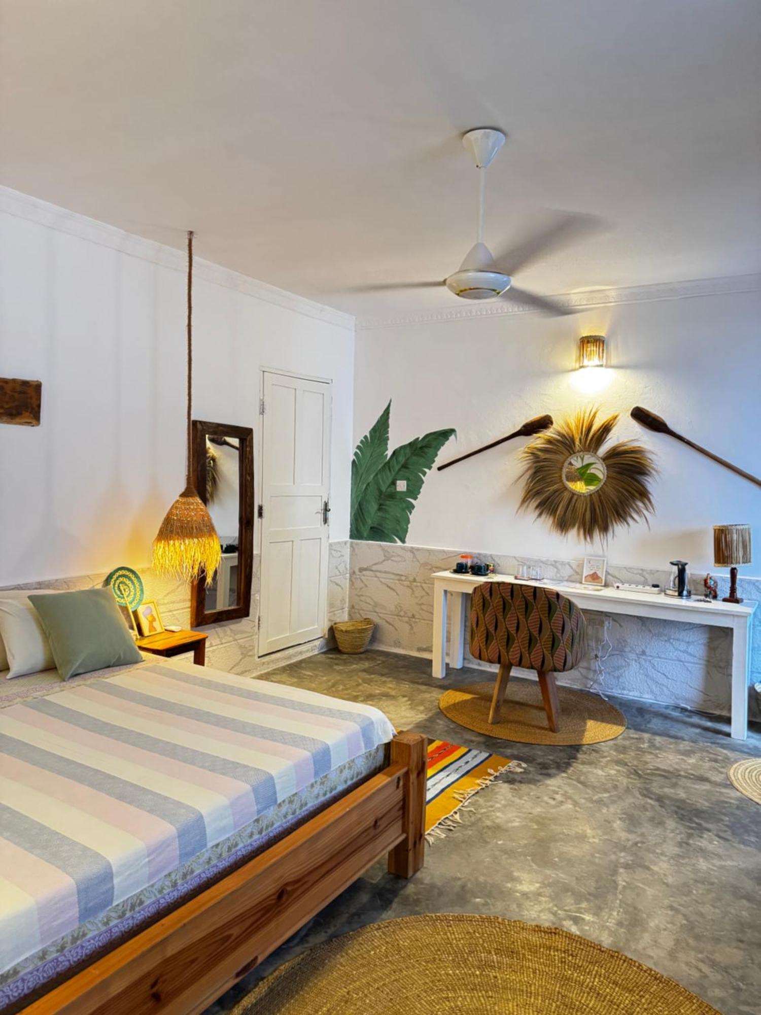 Furaha Beach Rooms ケンドワ エクステリア 写真
