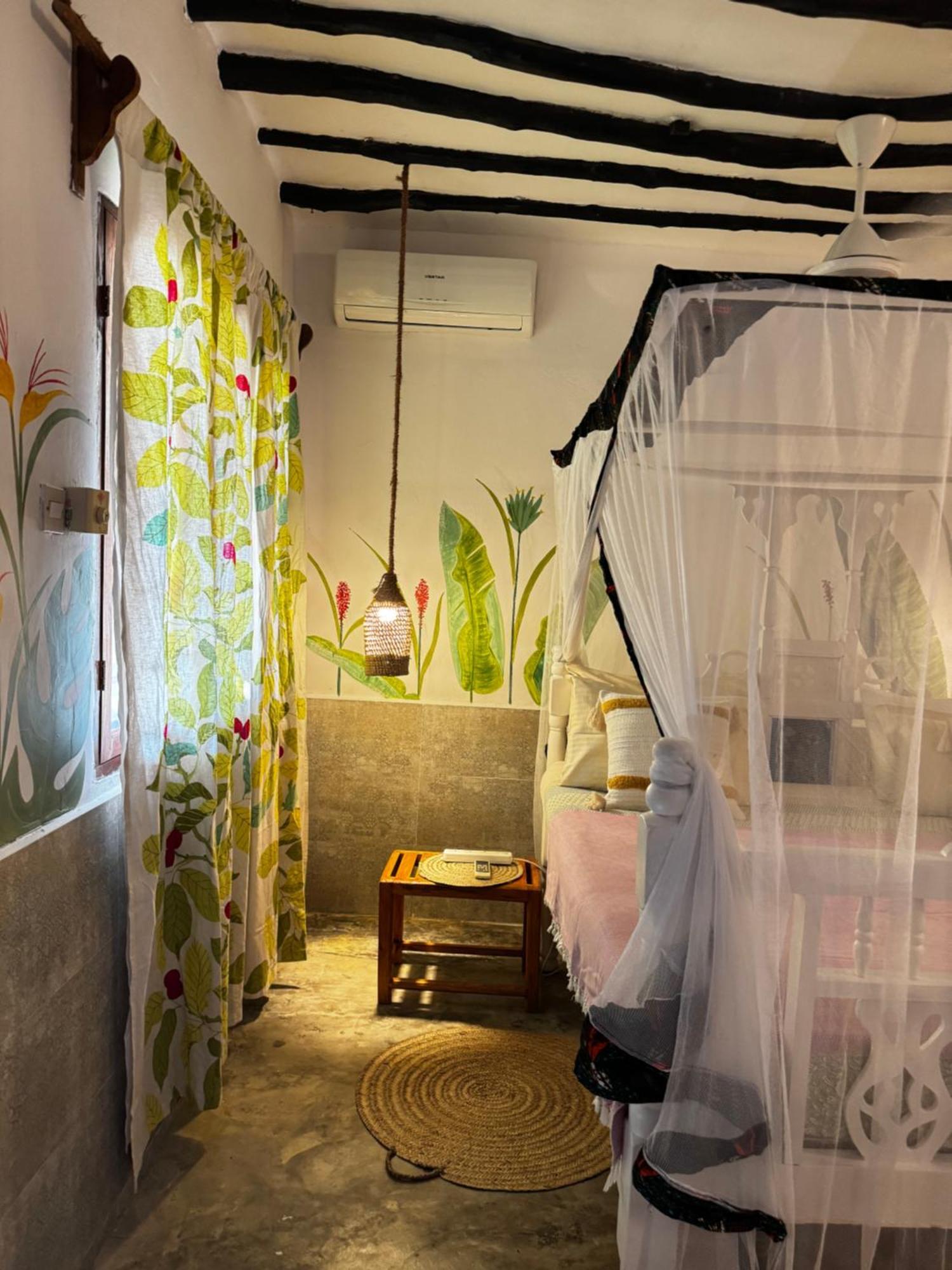 Furaha Beach Rooms ケンドワ エクステリア 写真