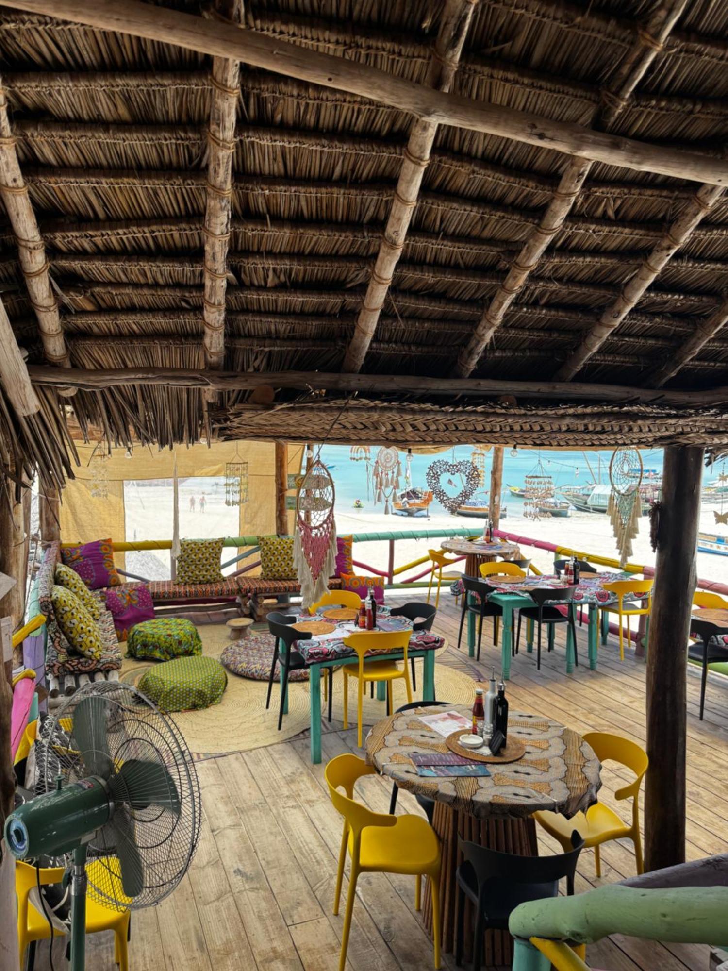 Furaha Beach Rooms ケンドワ エクステリア 写真
